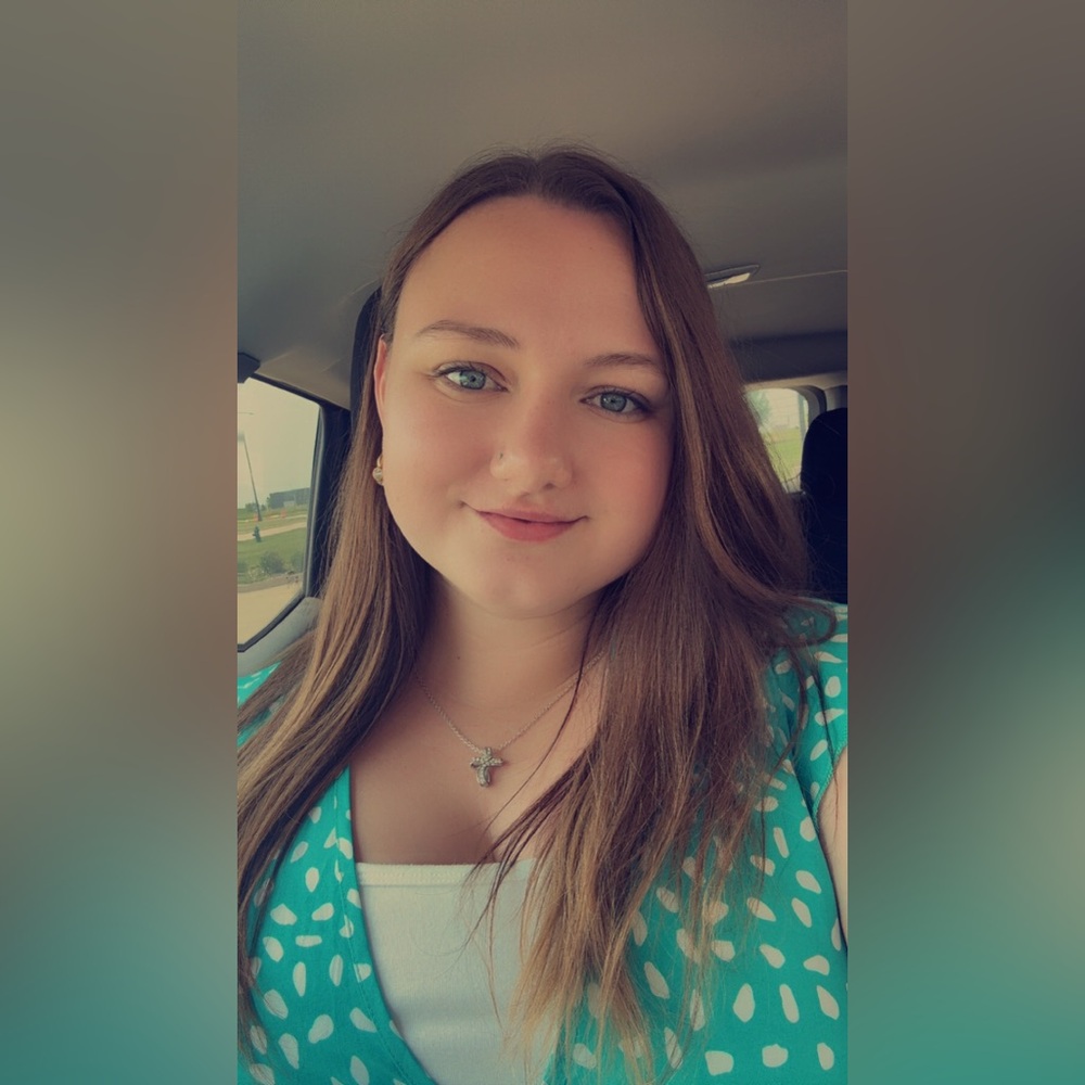 Meet your Posher, Ashley